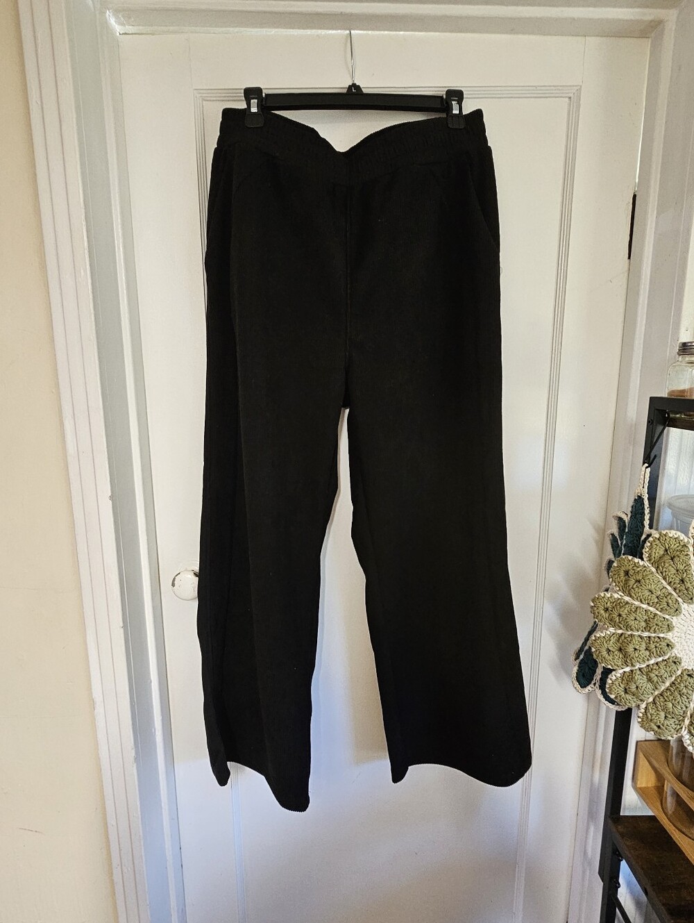 HALARA Black Wide-Leg Corduroy Pull-On Pants